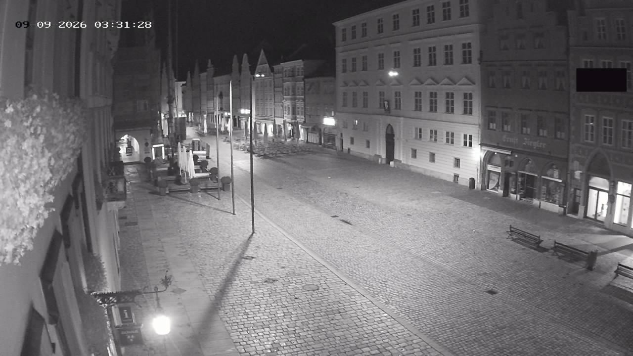 Archiv Foto Webcam Landshut: Blick vom Rathaus auf die Residenz