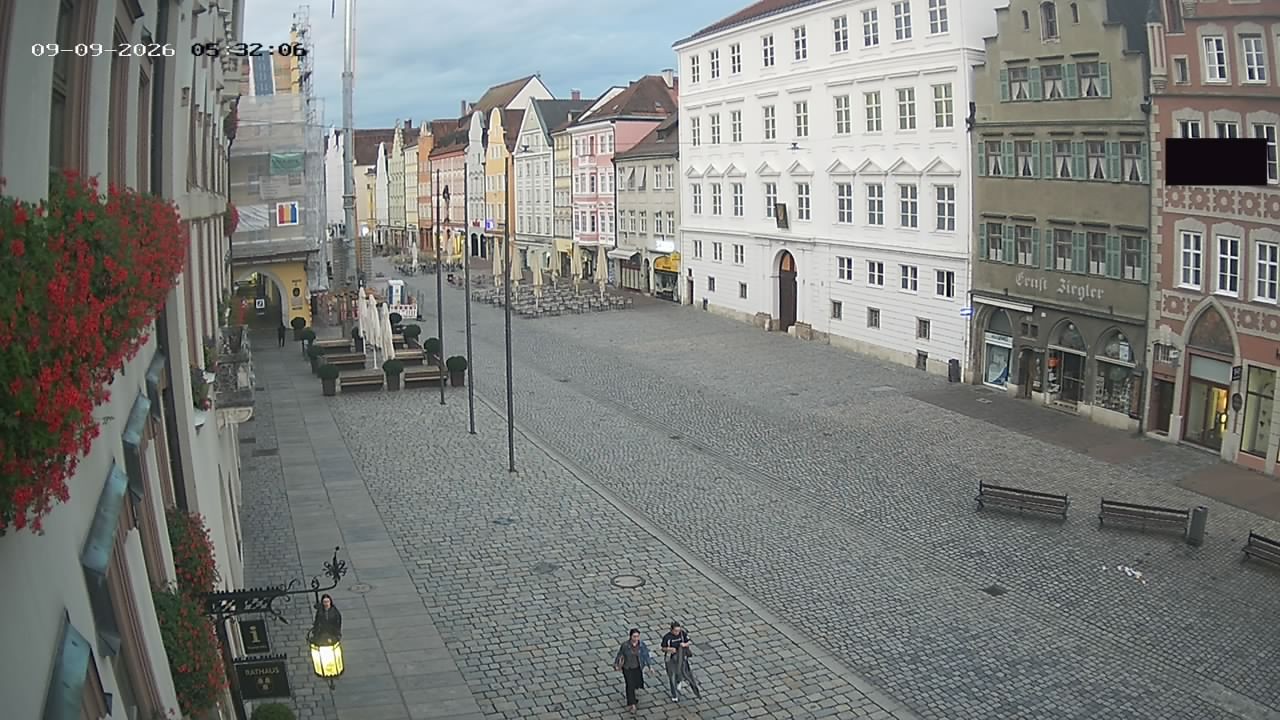 Archiv Foto Webcam Landshut: Blick vom Rathaus auf die Residenz