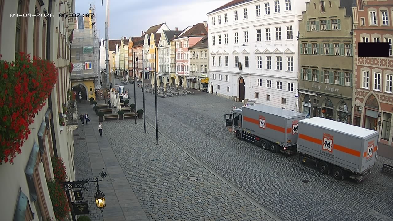 Archiv Foto Webcam Landshut: Blick vom Rathaus auf die Residenz