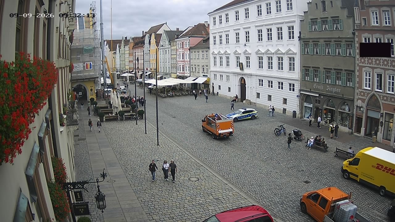 Archiv Foto Webcam Landshut: Blick vom Rathaus auf die Residenz