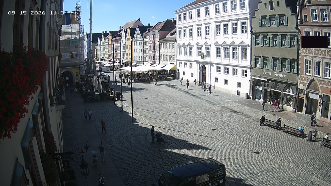 Archiv Foto Webcam Landshut: Blick vom Rathaus auf die Residenz