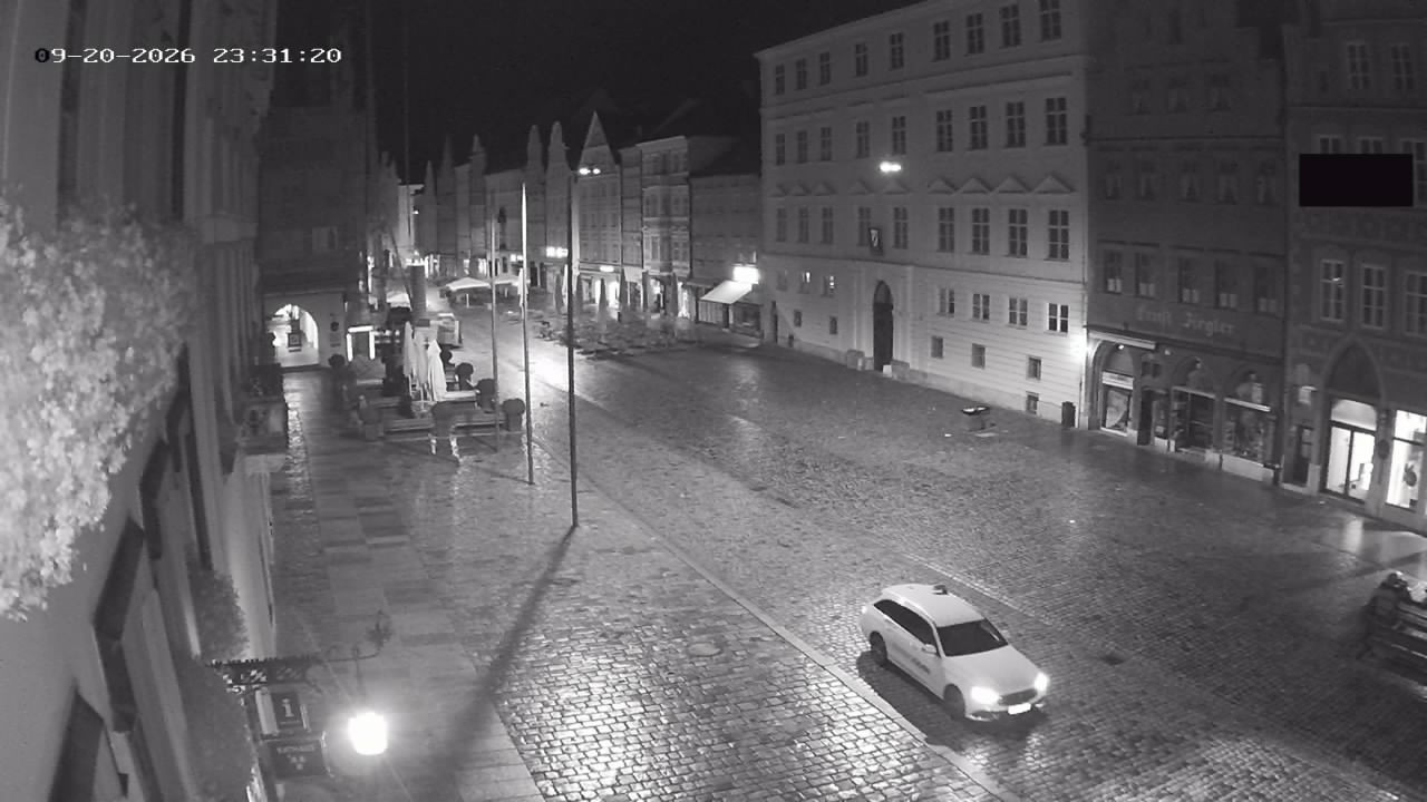 Archiv Foto Webcam Landshut: Blick vom Rathaus auf die Residenz