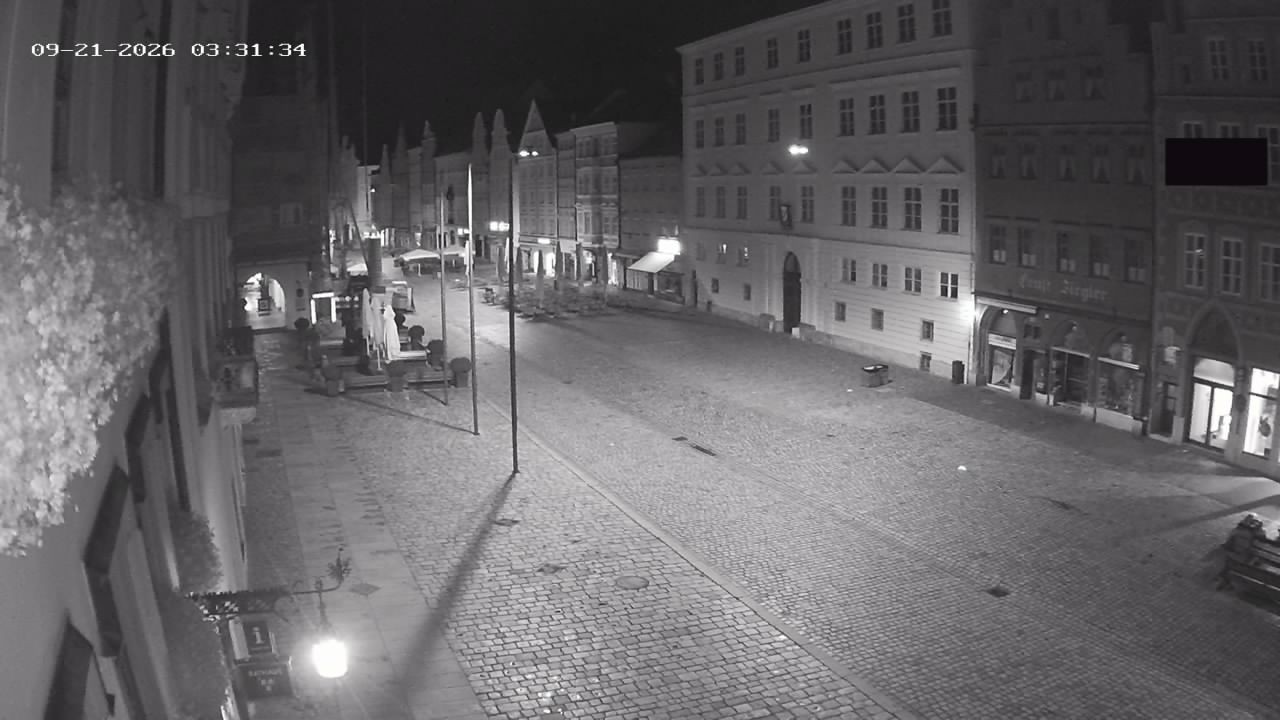 Archiv Foto Webcam Landshut: Blick vom Rathaus auf die Residenz
