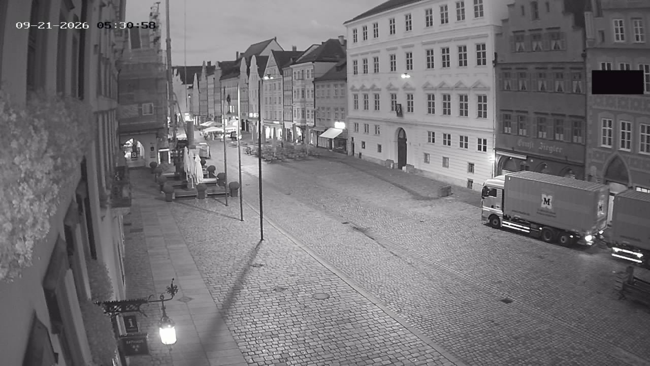 Archiv Foto Webcam Landshut: Blick vom Rathaus auf die Residenz