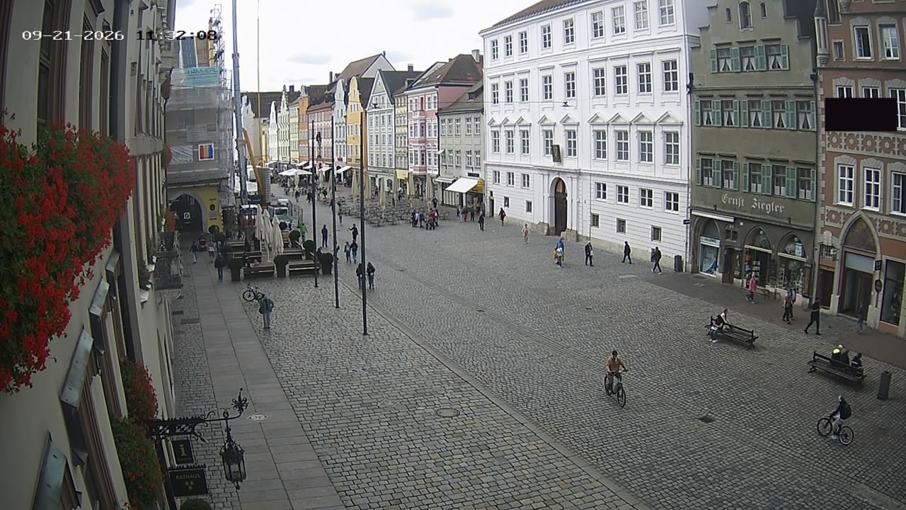 Archiv Foto Webcam Landshut: Blick vom Rathaus auf die Residenz
