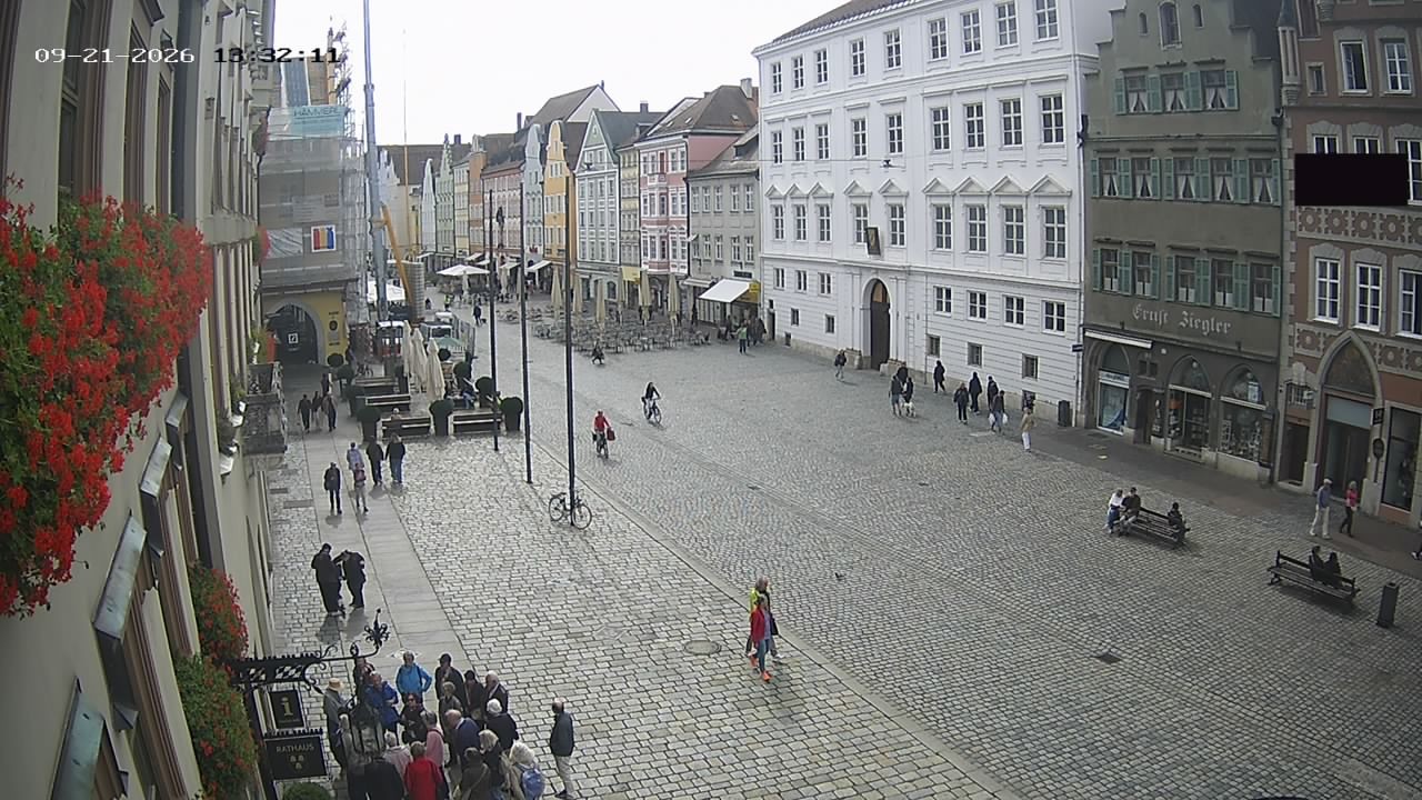 Archiv Foto Webcam Landshut: Blick vom Rathaus auf die Residenz