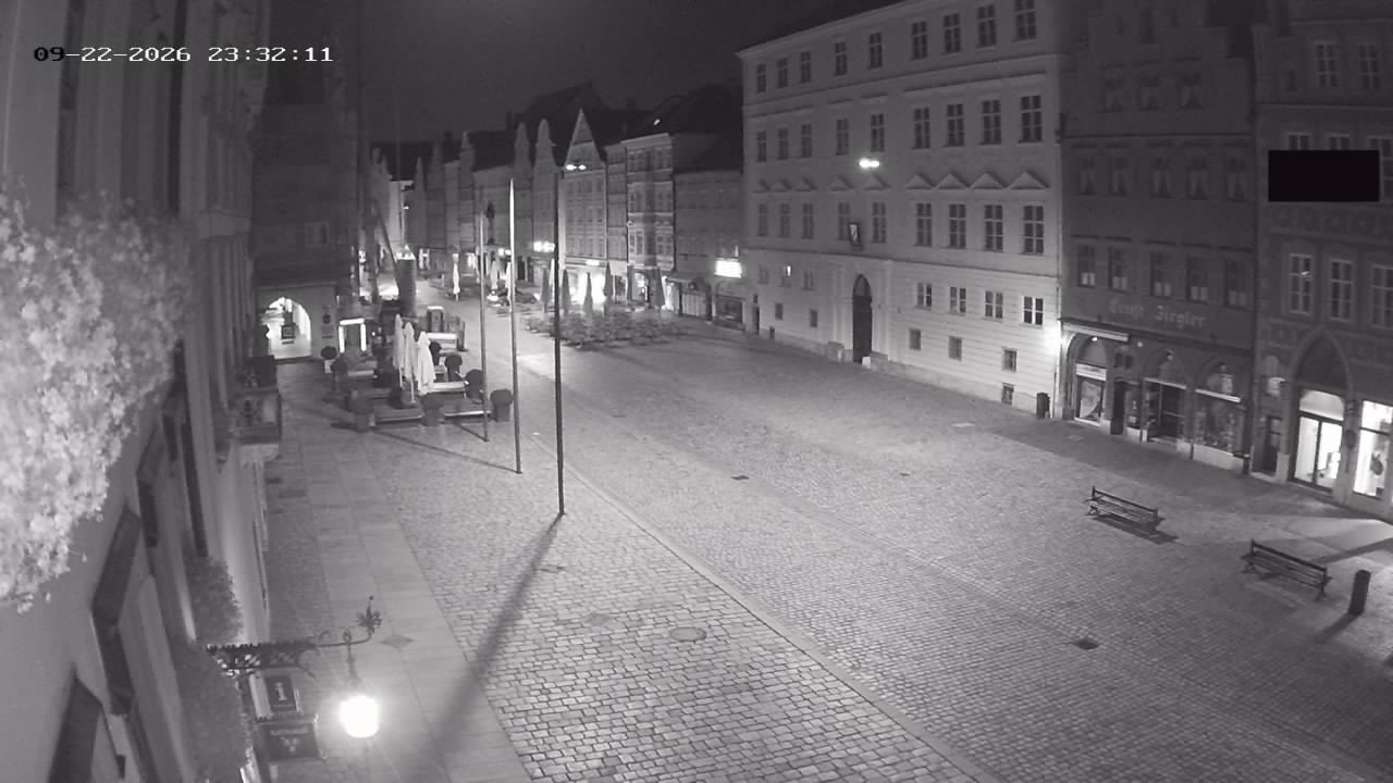 Archiv Foto Webcam Landshut: Blick vom Rathaus auf die Residenz