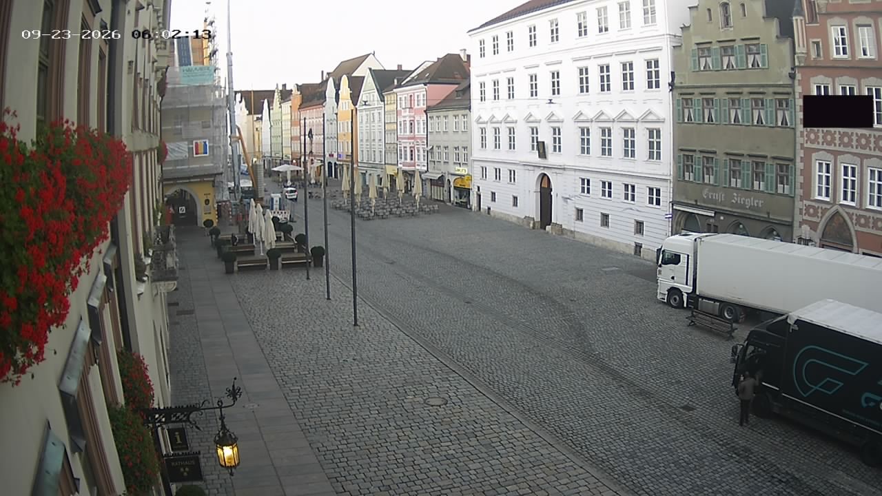 Archiv Foto Webcam Landshut: Blick vom Rathaus auf die Residenz