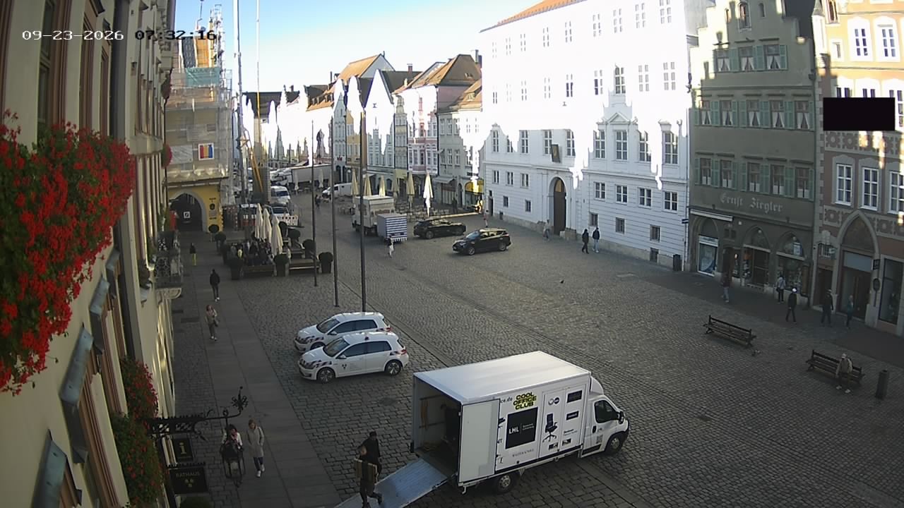 Archiv Foto Webcam Landshut: Blick vom Rathaus auf die Residenz