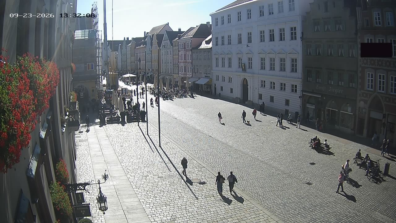 Archiv Foto Webcam Landshut: Blick vom Rathaus auf die Residenz