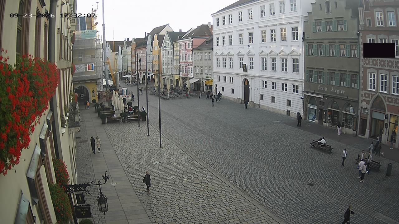 Archiv Foto Webcam Landshut: Blick vom Rathaus auf die Residenz