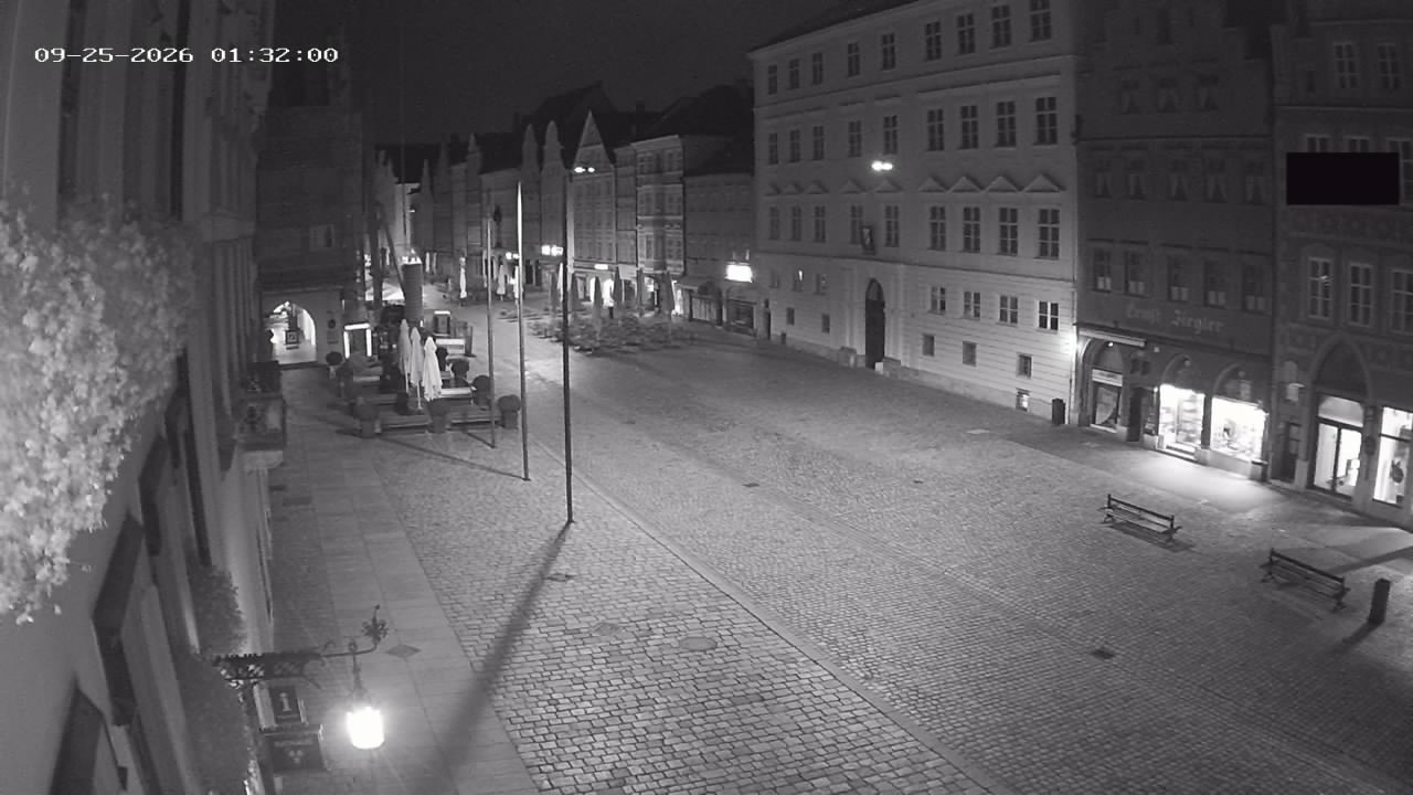 Archiv Foto Webcam Landshut: Blick vom Rathaus auf die Residenz