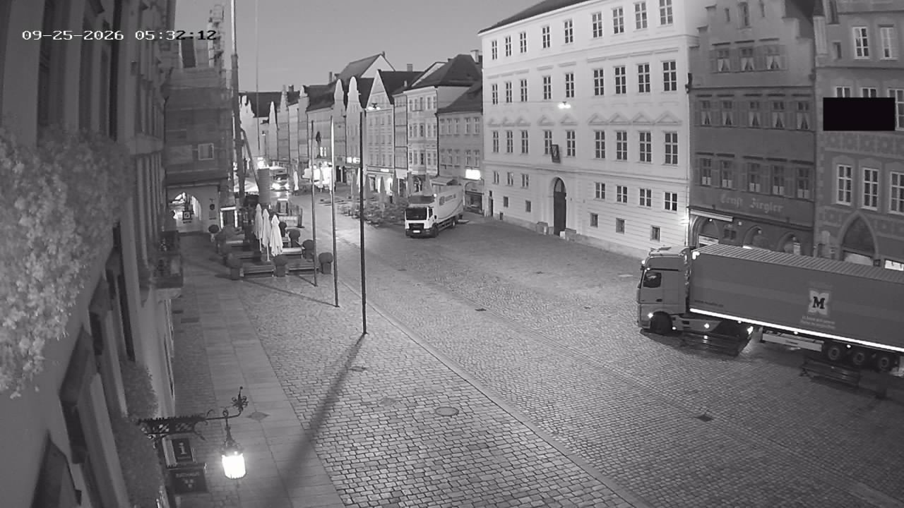 Archiv Foto Webcam Landshut: Blick vom Rathaus auf die Residenz