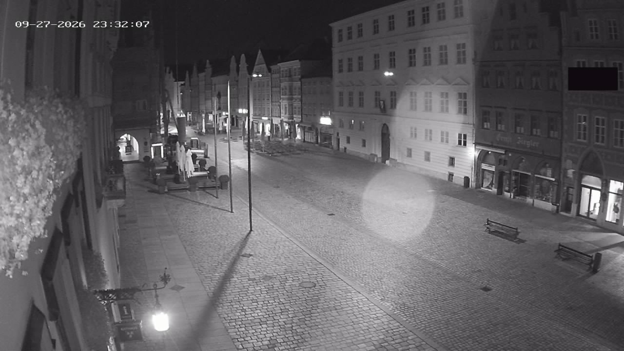 Archiv Foto Webcam Landshut: Blick vom Rathaus auf die Residenz
