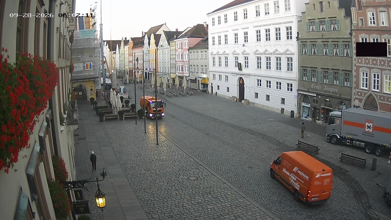 Archiv Foto Webcam Landshut: Blick vom Rathaus auf die Residenz