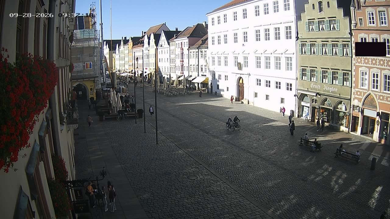 Archiv Foto Webcam Landshut: Blick vom Rathaus auf die Residenz