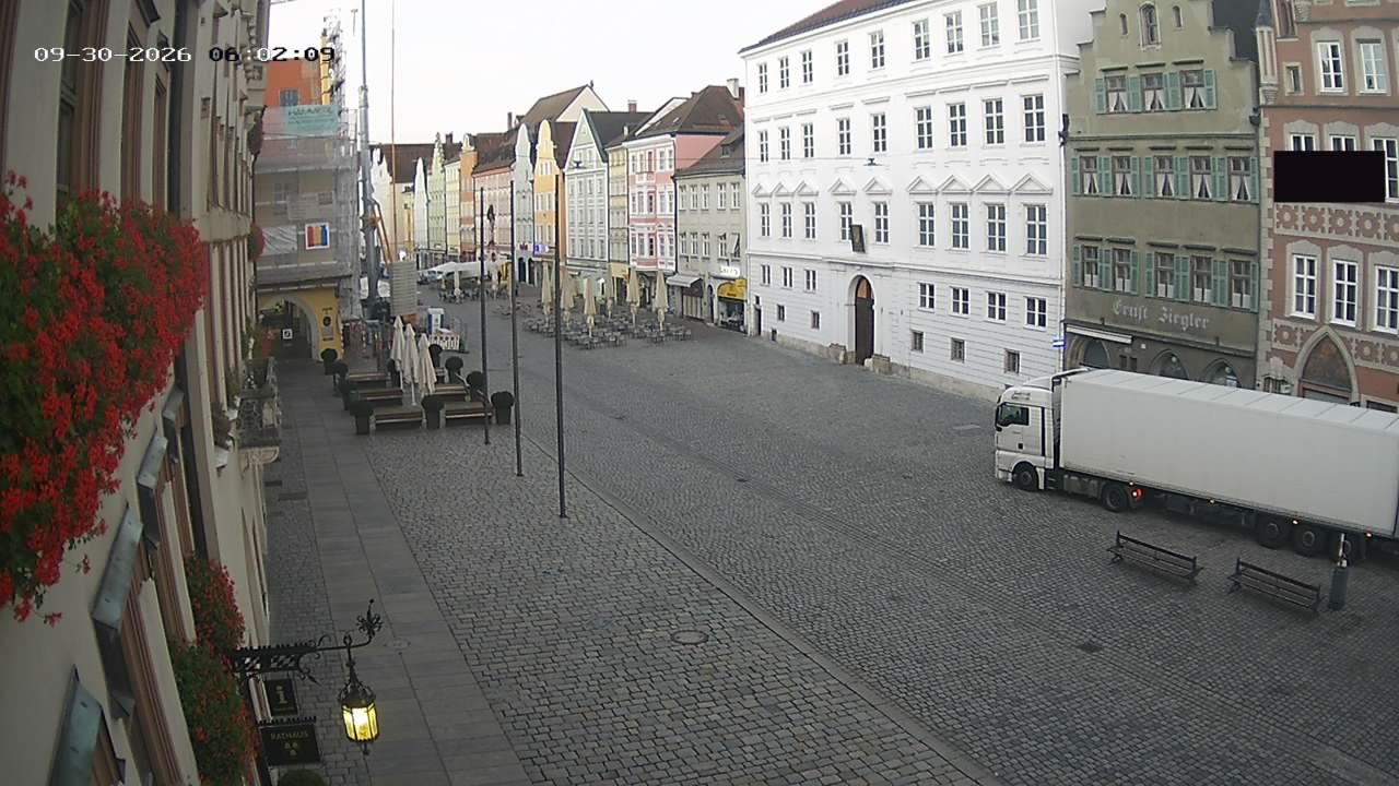 Archiv Foto Webcam Landshut: Blick vom Rathaus auf die Residenz