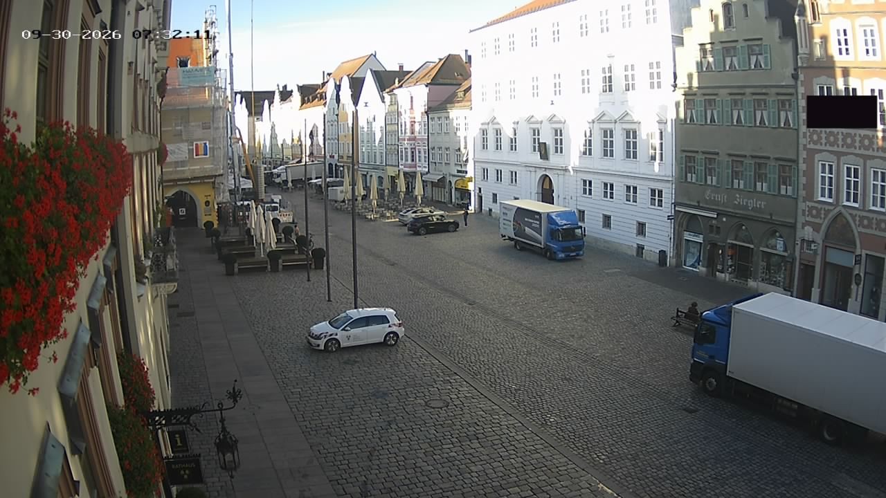 Archiv Foto Webcam Landshut: Blick vom Rathaus auf die Residenz
