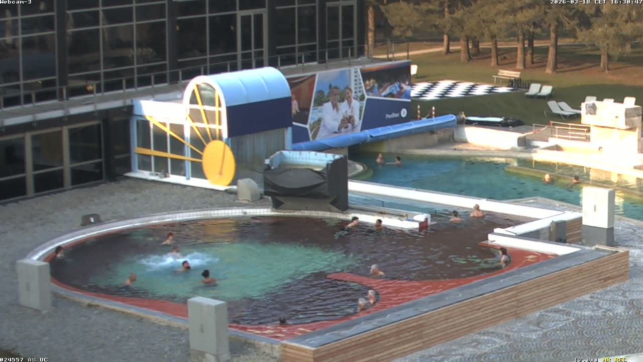 Archiv Foto Webcam Bad Füssing: Johannesbad-Therme Felsenlagune