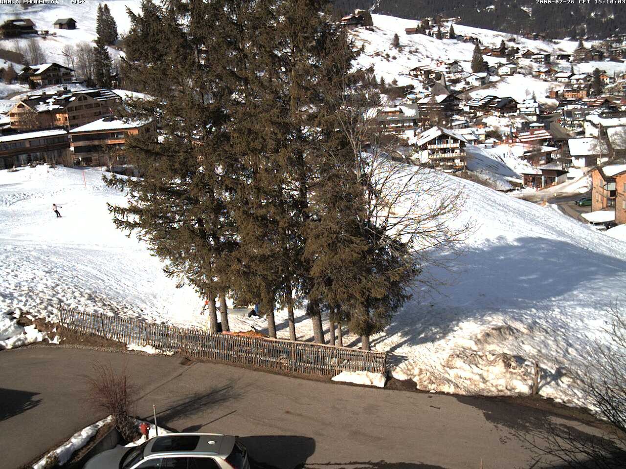 Archived image Webcam Hotel "Alphotel" at Kleinwalsertal