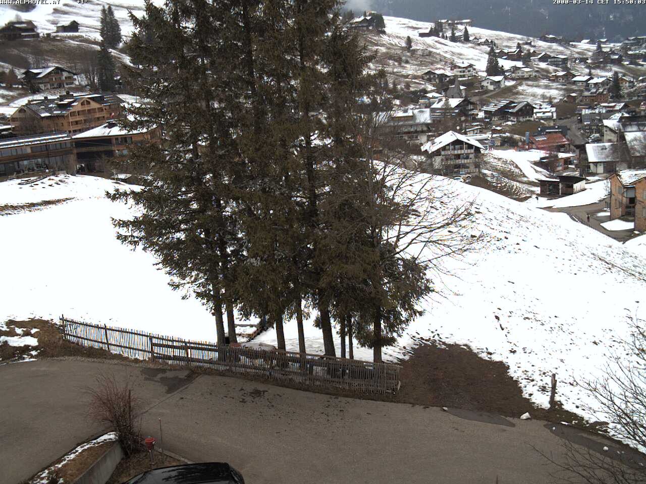 Archived image Webcam Hotel "Alphotel" at Kleinwalsertal