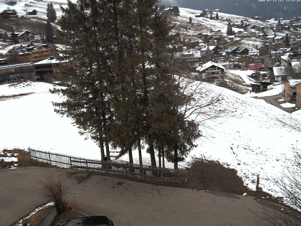 Archived image Webcam Hotel "Alphotel" at Kleinwalsertal