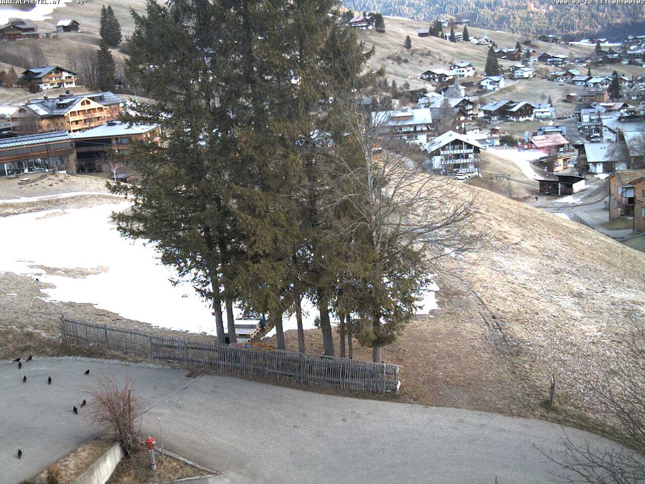 Archived image Webcam Hotel "Alphotel" at Kleinwalsertal