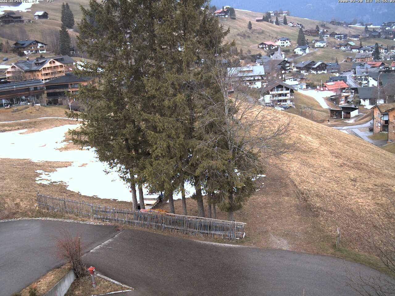 Archived image Webcam Hotel "Alphotel" at Kleinwalsertal