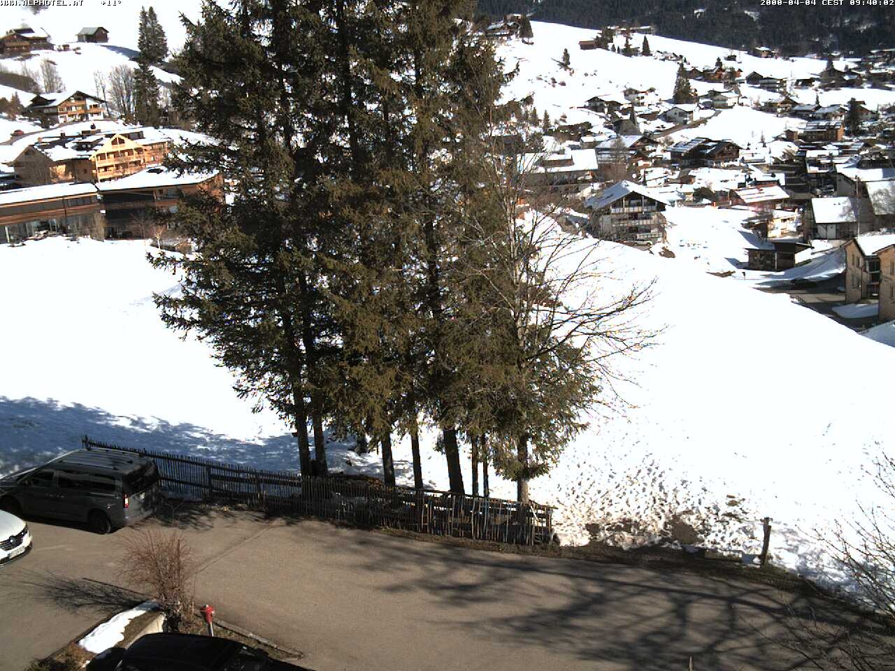 Archived image Webcam Hotel "Alphotel" at Kleinwalsertal