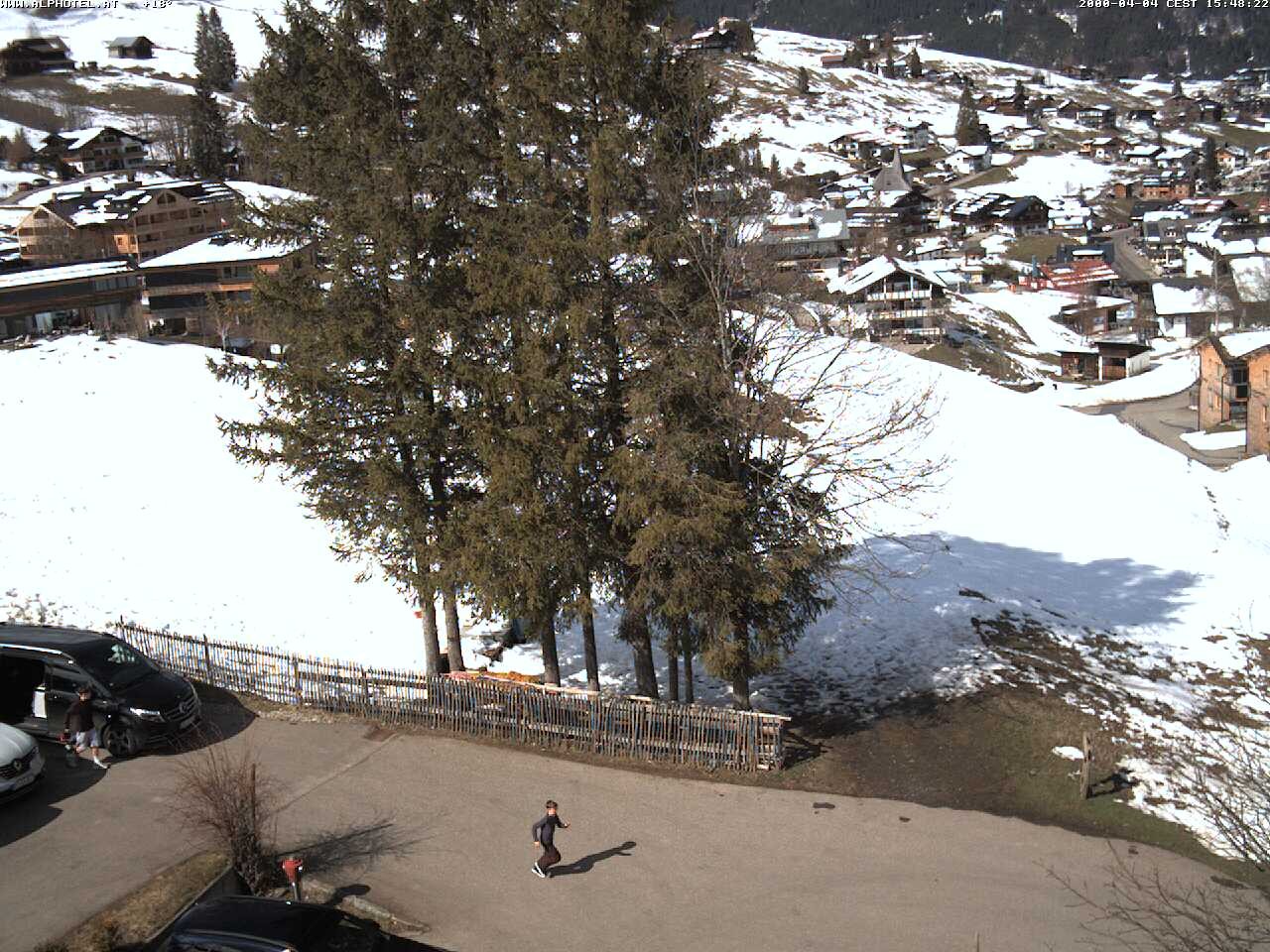 Archived image Webcam Hotel "Alphotel" at Kleinwalsertal