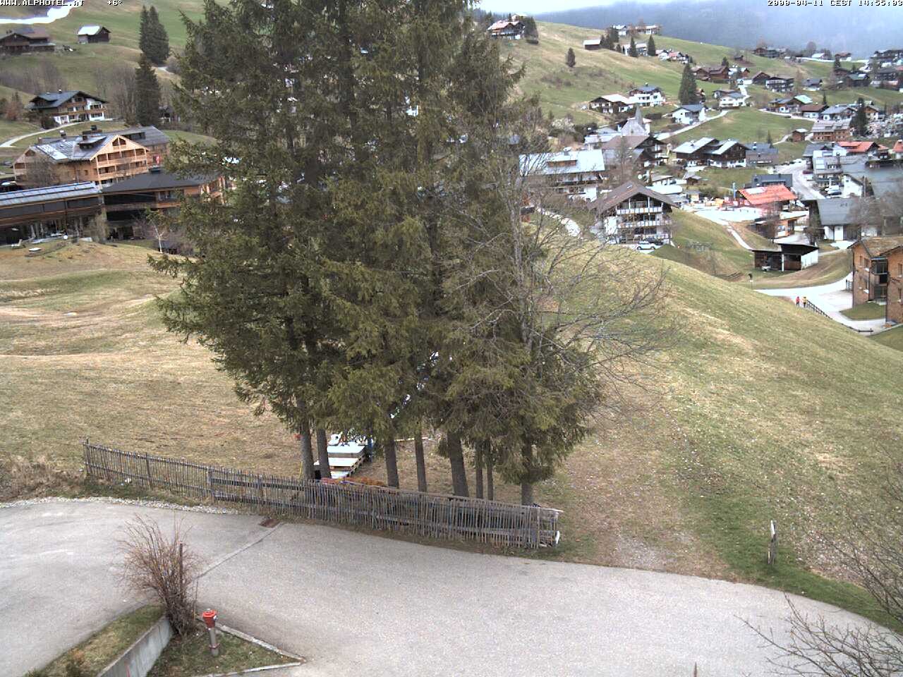 Archived image Webcam Hotel "Alphotel" at Kleinwalsertal