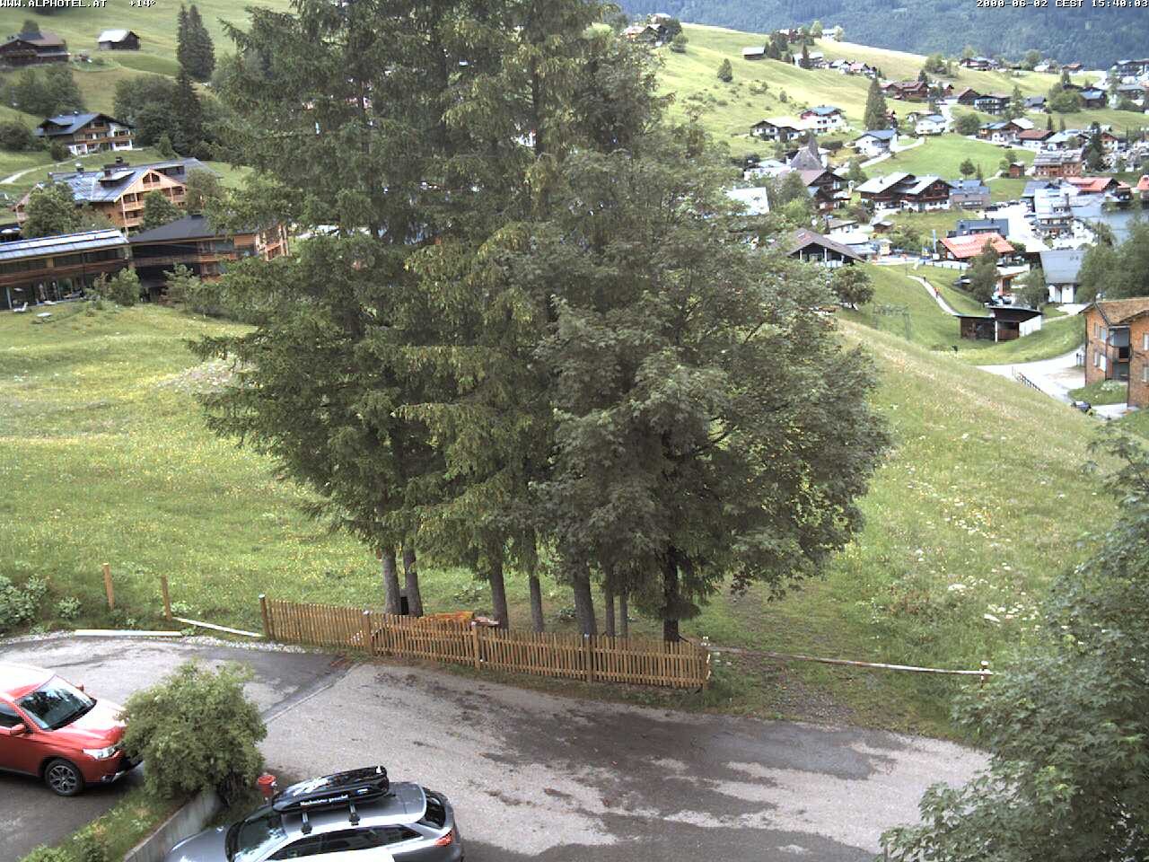 Archived image Webcam Hotel "Alphotel" at Kleinwalsertal
