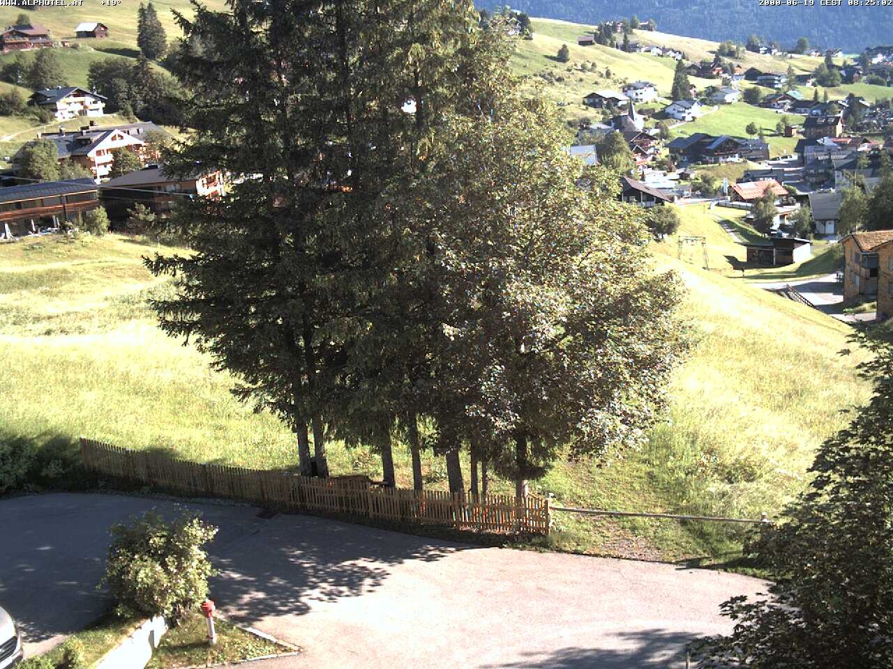 Archiv Foto Webcam Alphotel im Kleinwalsertal