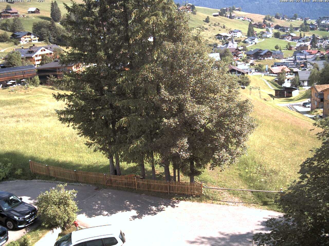 Archived image Webcam Hotel "Alphotel" at Kleinwalsertal