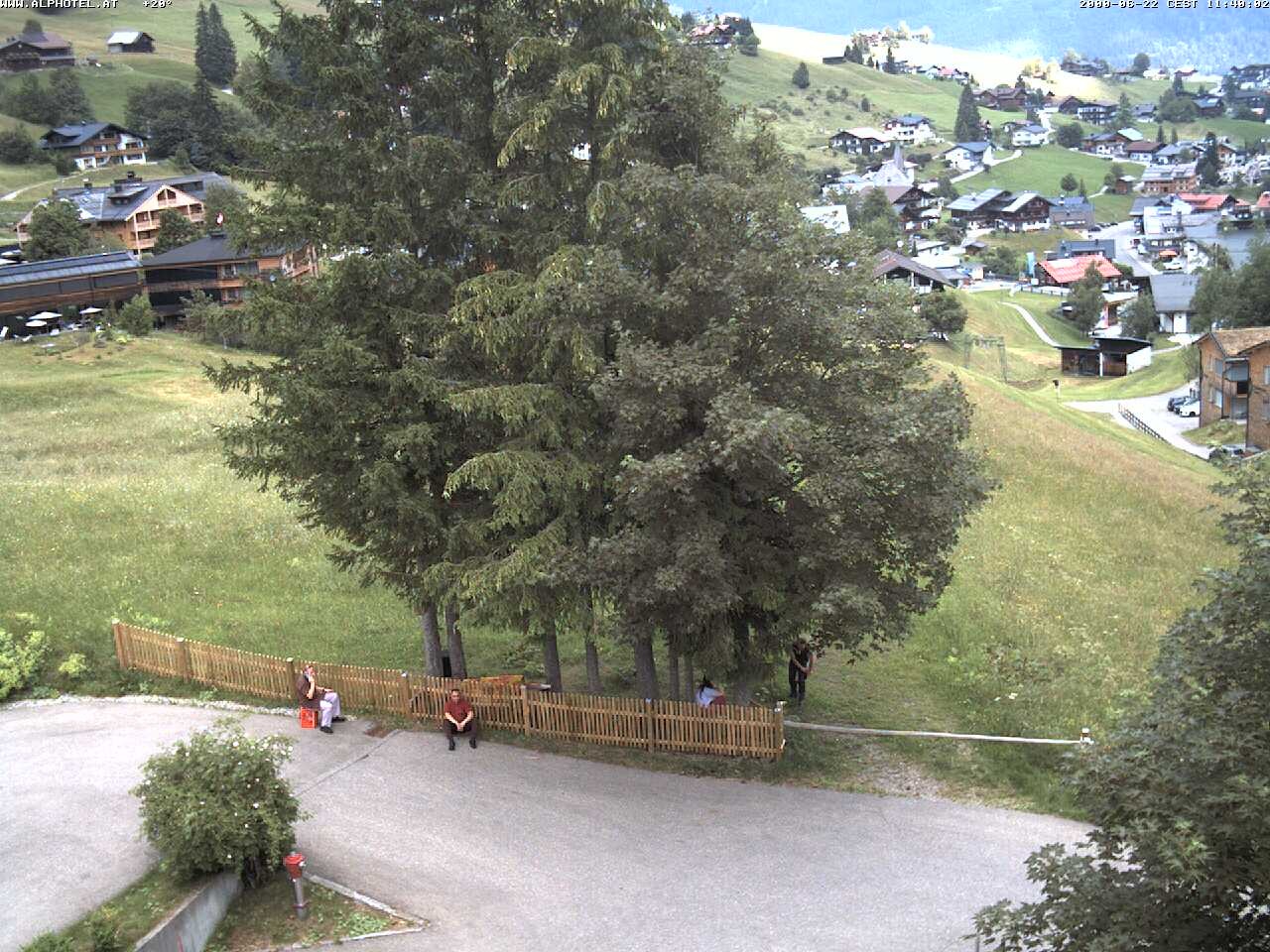 Archived image Webcam Hotel "Alphotel" at Kleinwalsertal