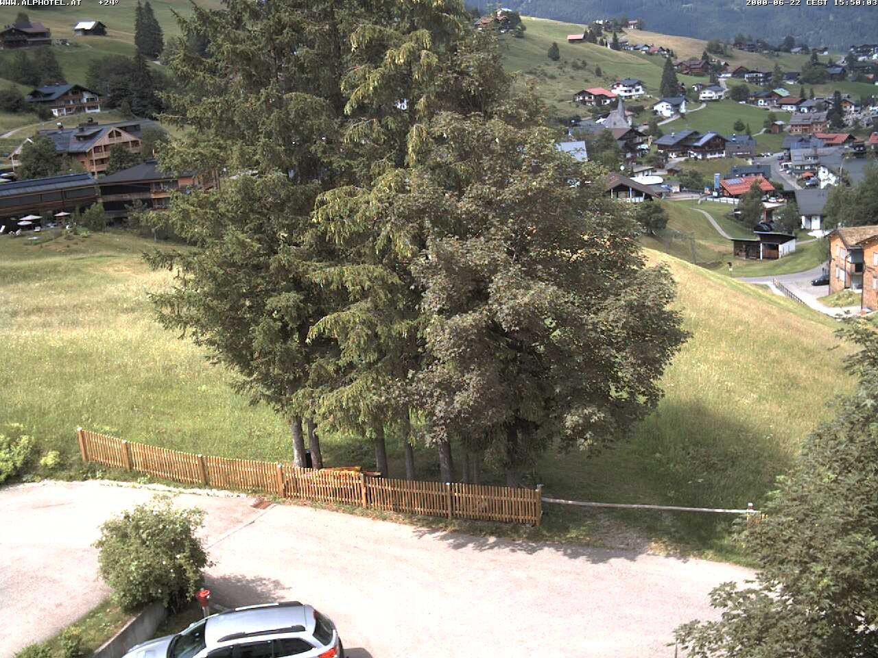 Archived image Webcam Hotel "Alphotel" at Kleinwalsertal
