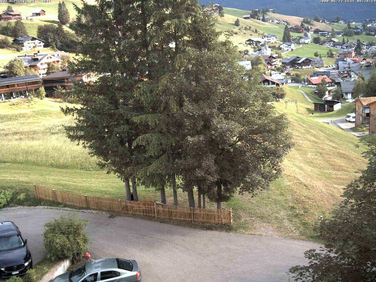 Archived image Webcam Hotel "Alphotel" at Kleinwalsertal