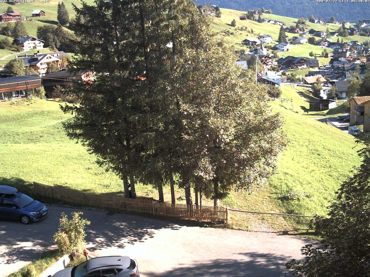 Archived image Webcam Hotel "Alphotel" at Kleinwalsertal