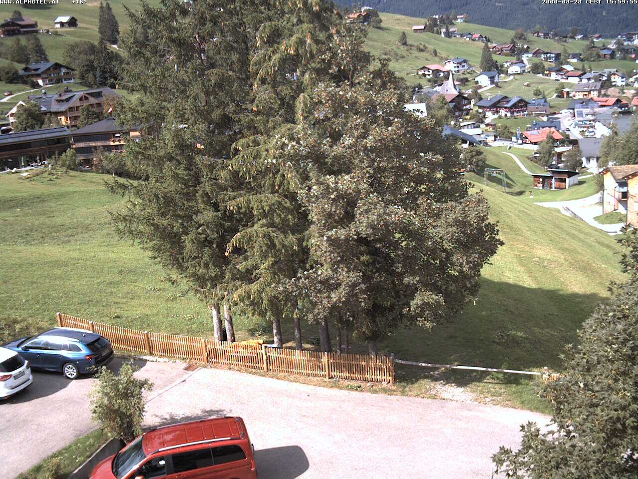 Archived image Webcam Hotel "Alphotel" at Kleinwalsertal