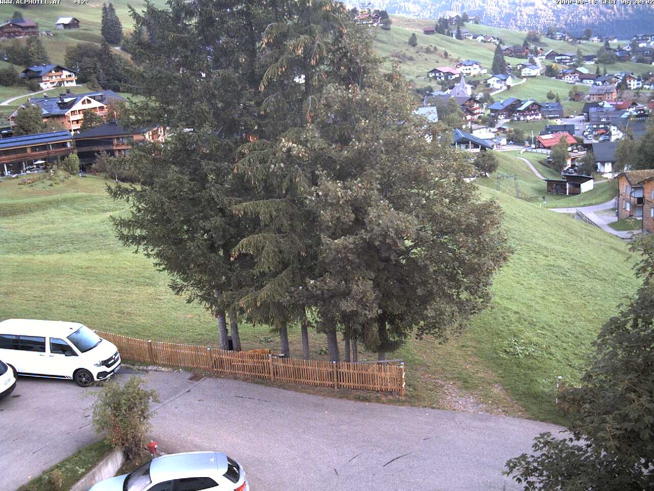 Archived image Webcam Hotel "Alphotel" at Kleinwalsertal