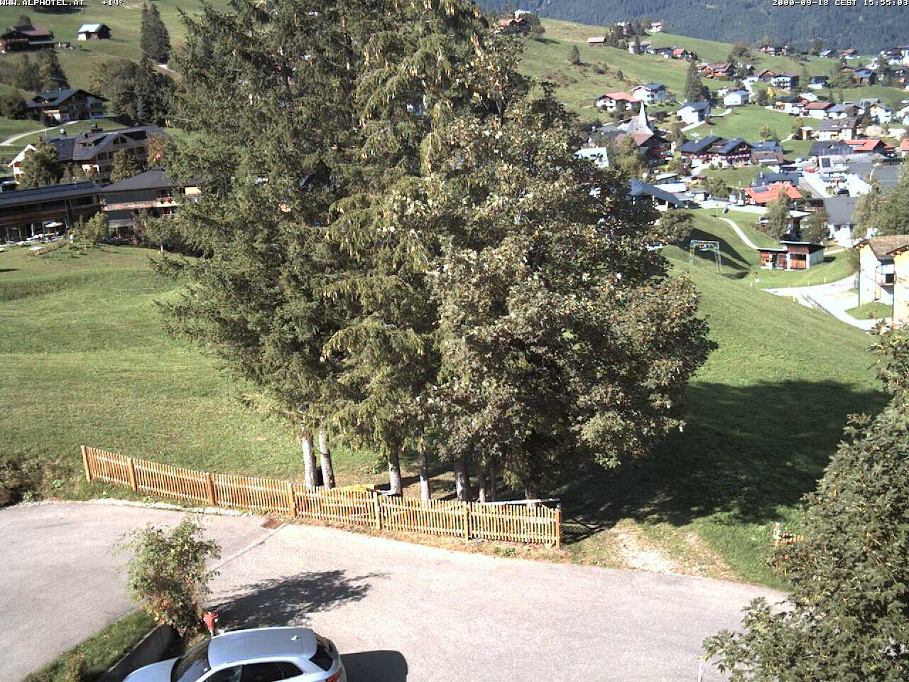 Archived image Webcam Hotel "Alphotel" at Kleinwalsertal
