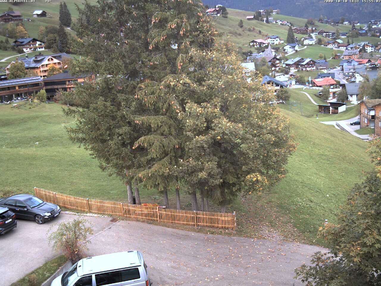 Archived image Webcam Hotel "Alphotel" at Kleinwalsertal