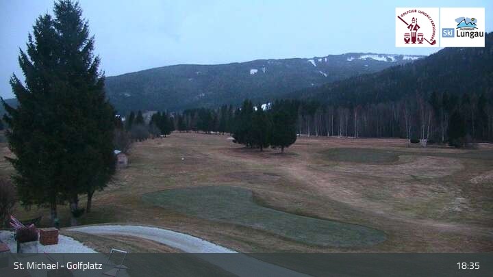 Archived image Webcam St. Michael: Golf Course