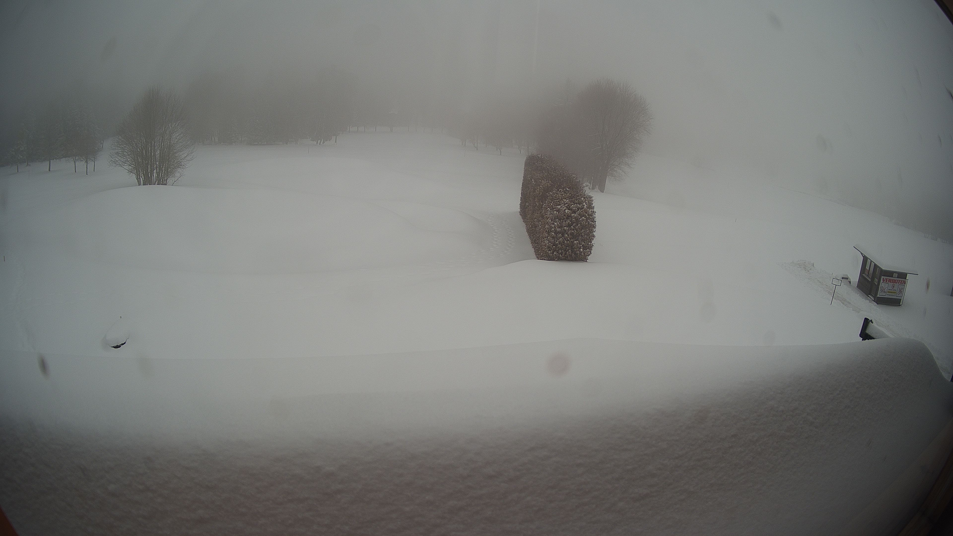 Archived image Webcam Golf Course Deggendorf