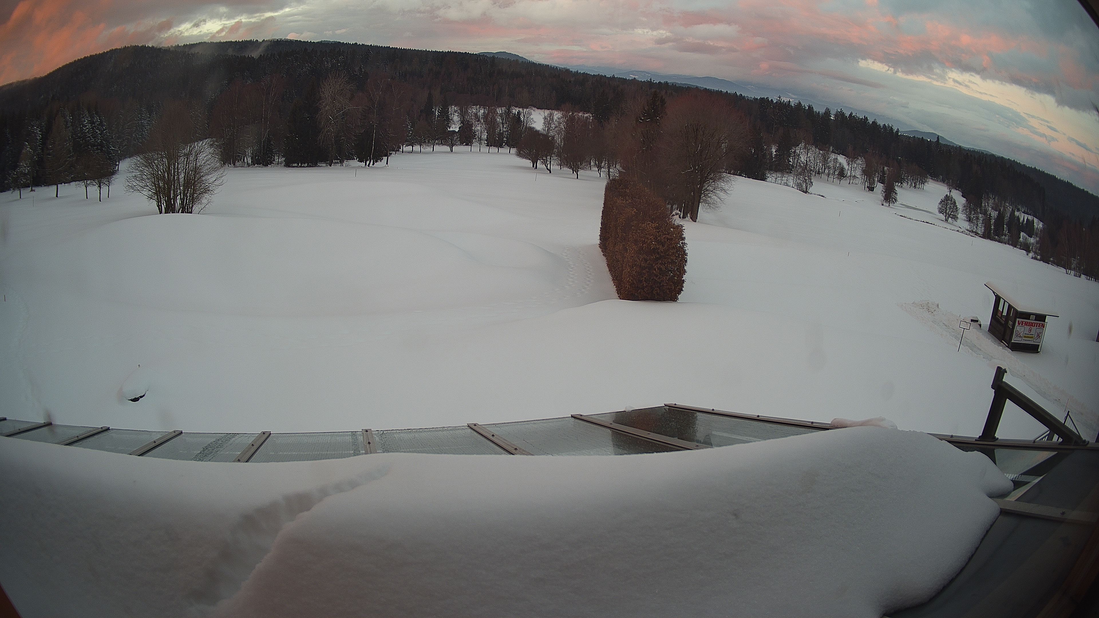 Archived image Webcam Golf Course Deggendorf