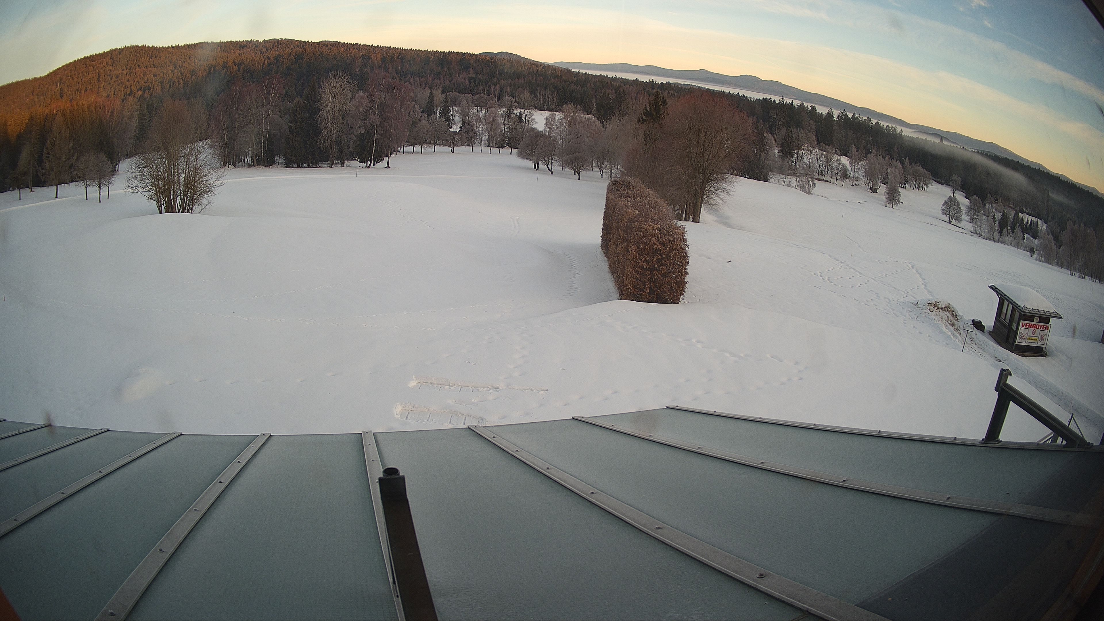 Archived image Webcam Golf Course Deggendorf