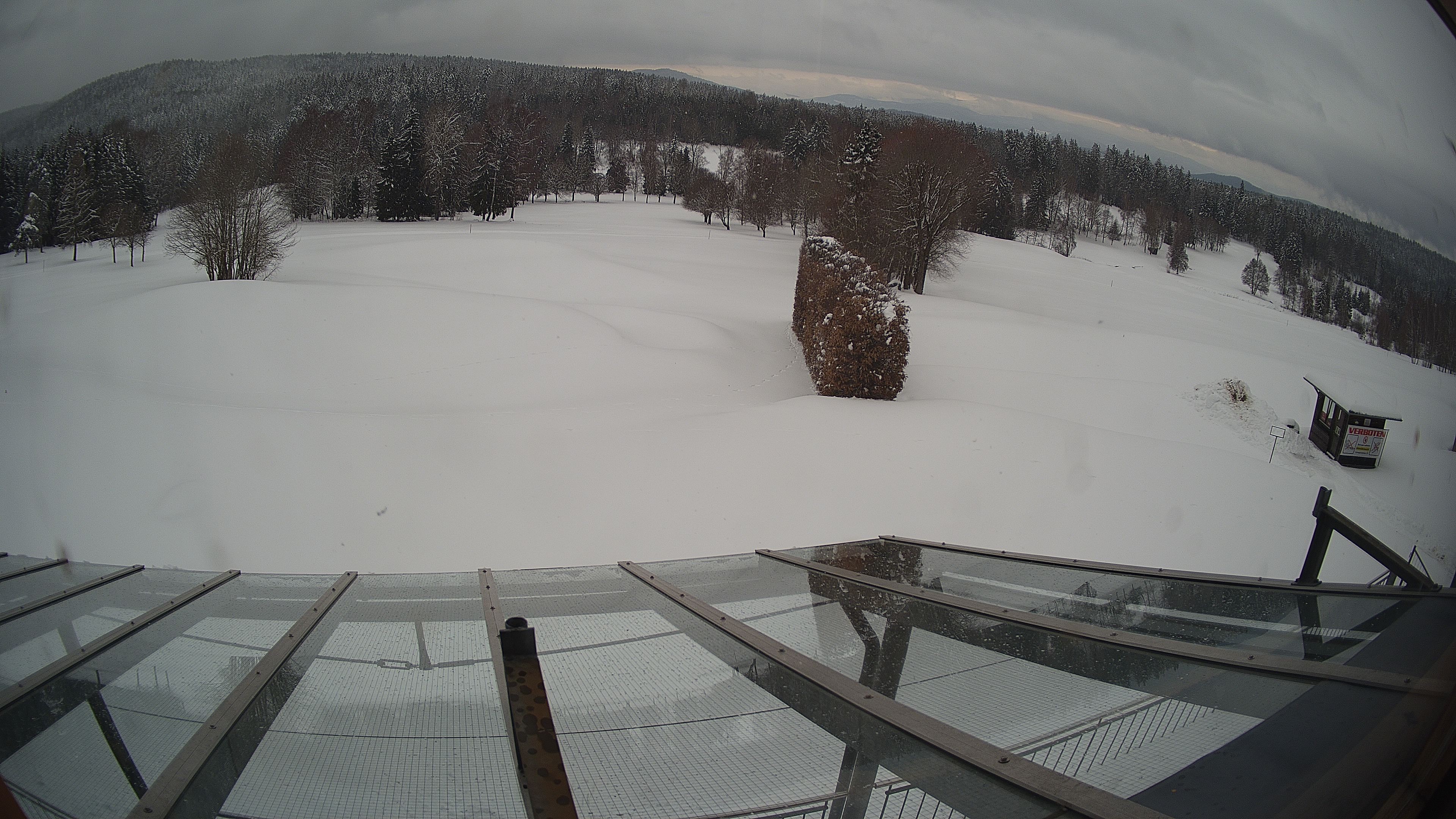 Archived image Webcam Golf Course Deggendorf