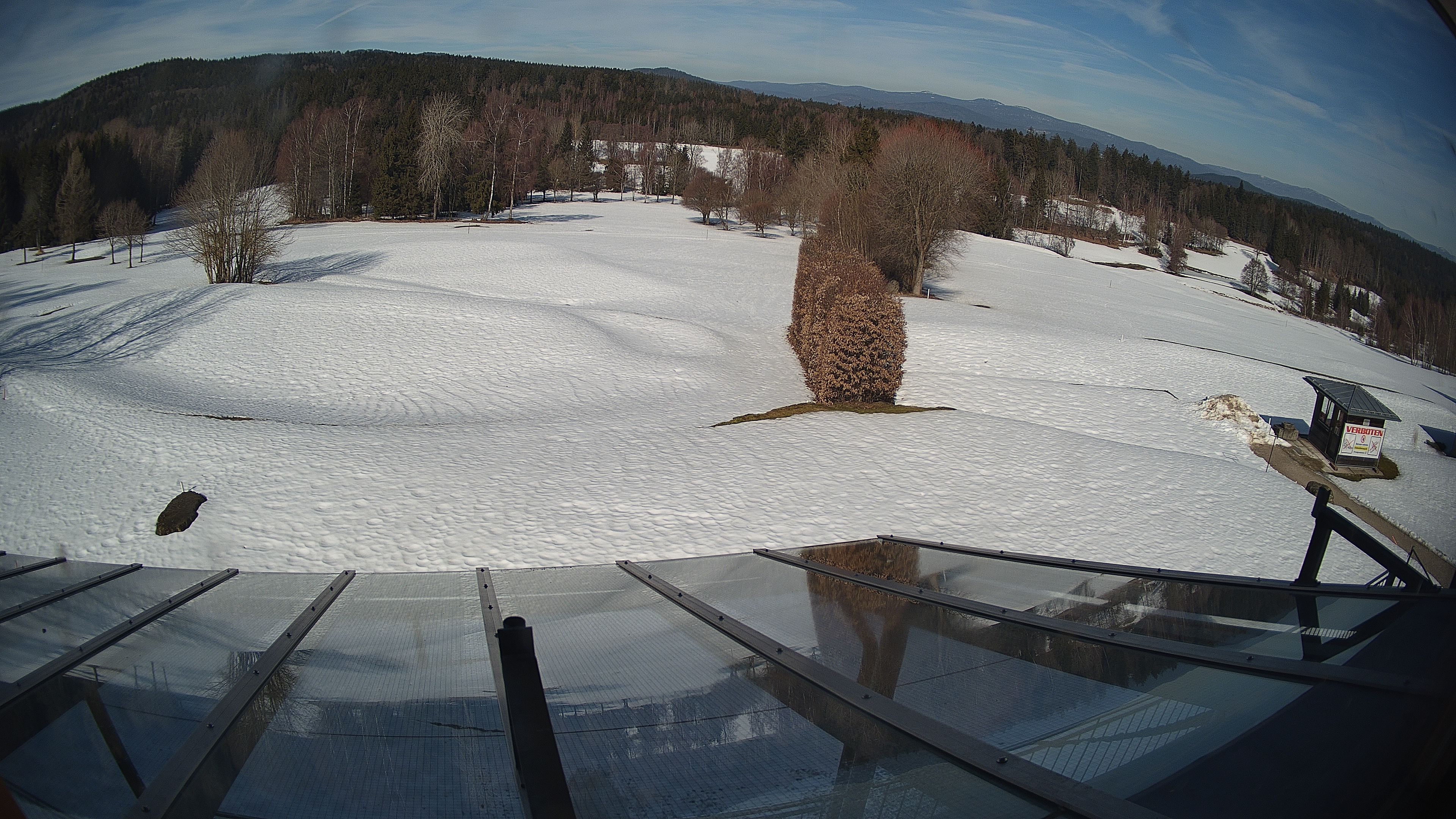 Archived image Webcam Golf Course Deggendorf