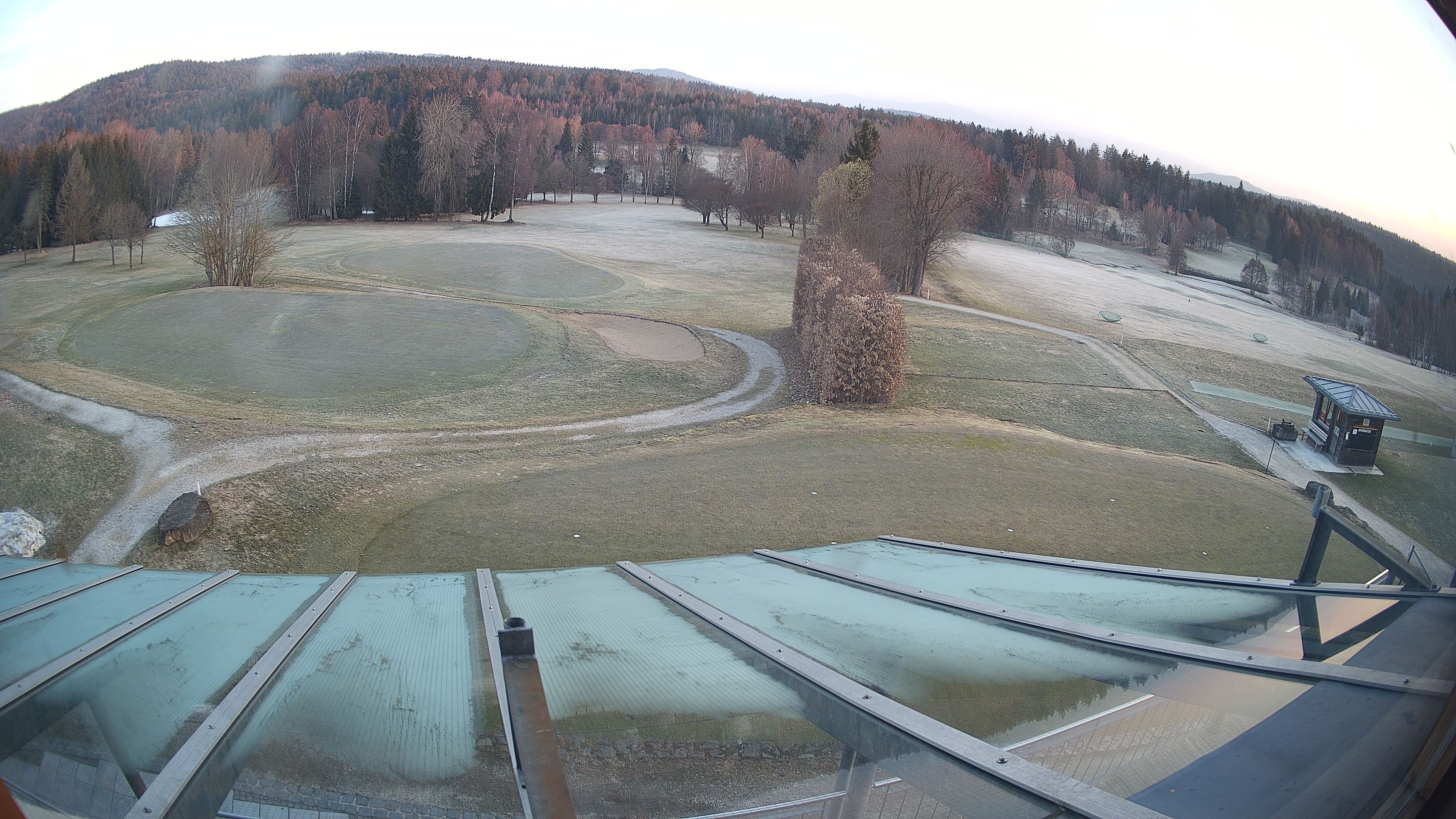 Archived image Webcam Golf Course Deggendorf