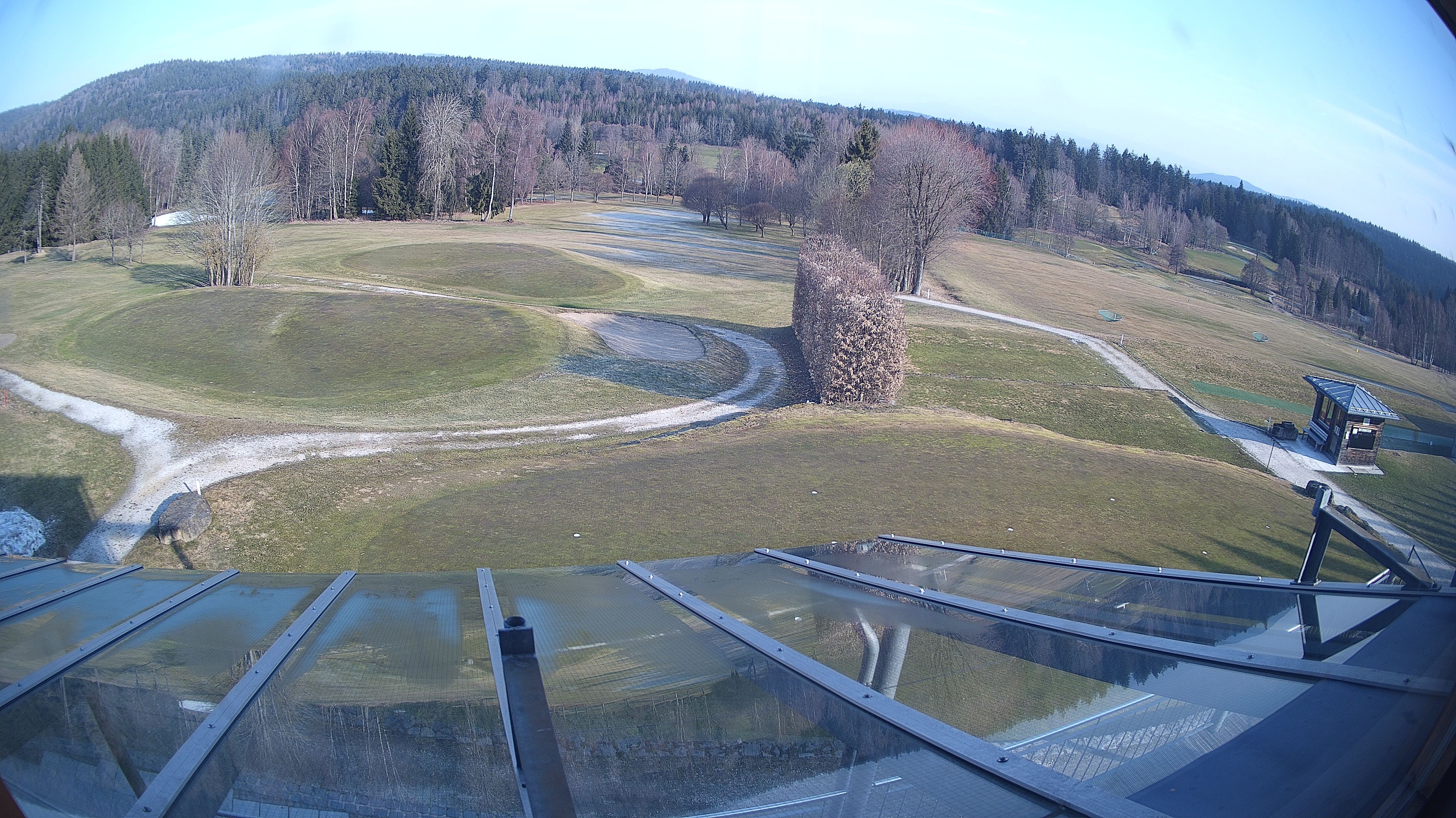 Archived image Webcam Golf Course Deggendorf